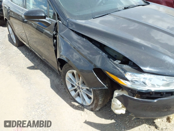 2019 Ford Fusion SE with VIN 3FA6P0HD6KR203724, listed as a IAAI auction lot 41921200 with 95,459 mi miles. Bid and sale history available at carsss.com. Image 18.