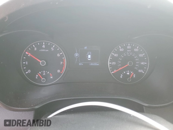 2016 Kia Optima LX z VIN 5XXGT4L3XGG024883, wystawiony jako Copart lot #57380685 z przebiegiem 135 233 mil mil oraz Szkoda całkowita • Salvage title. Historia ofert i sprzedaży dostępna na DreamBid. Obrazek 9.