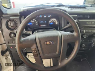 2013 Ford F-150 XL z VIN 1FTMF1CM4DKE18754, wystawiony jako IAAI lot #42844298 z przebiegiem 71 624 mil mil oraz . Historia ofert i sprzedaży dostępna na DreamBid. Obrazek 31.
