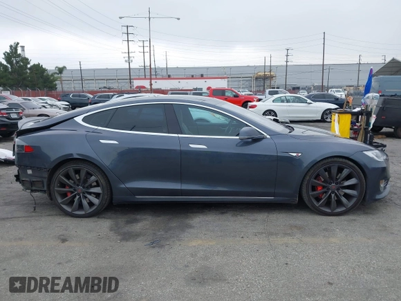 2016 Tesla Model S 90D с VIN 5YJSA1E45GF143853, выставлен на аукционе IAAI как лот 42097333 с пробегом 86 672 миль миль и . История ставок и продаж доступна на DreamBid. Изображение 14.