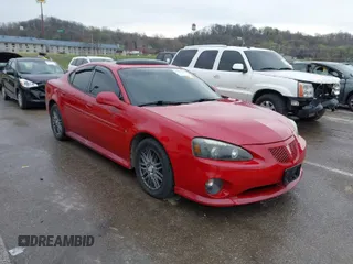 2007 Pontiac Grand Prix with VIN 2G2WP552971169935, listed as a IAAI auction lot 41857766 with 200,721 mi miles. Bid and sale history available at carsss.com. Image 1.
