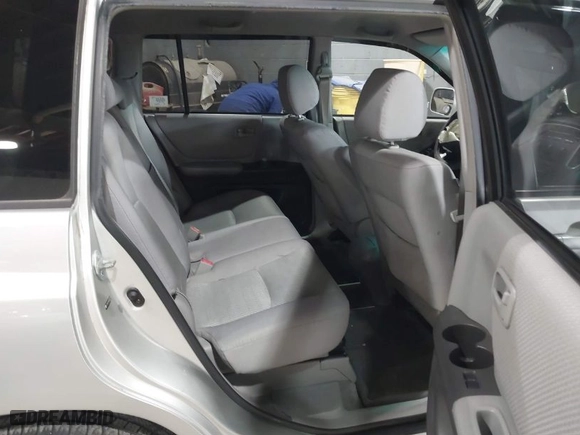 2006 Toyota Highlander Hybrid with VIN JTEEW21AX60012751, listed as a IAAI auction lot 41193889 with 205,628 mi miles. Bid and sale history available at carsss.com. Image 8.
