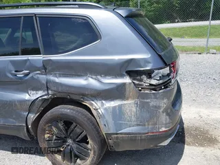 2023 Volkswagen Atlas SE with VIN 1V2KR2CA1PC541564, listed as a IAAI auction lot 42266050 with 44,622 mi miles and . Bid and sale history available at DreamBid. Image 20.