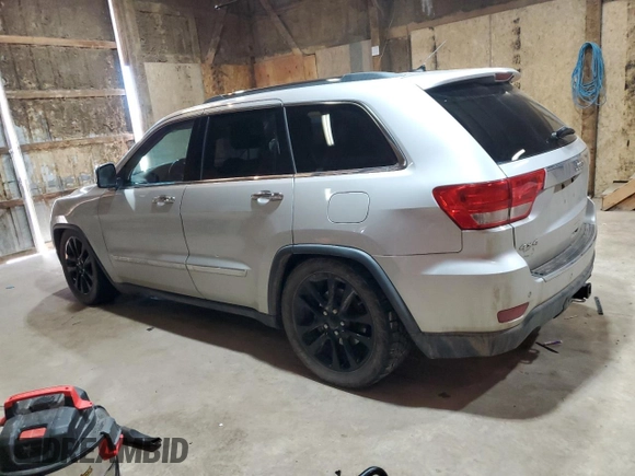 2013 Jeep Grand Cherokee Overland with VIN 1C4RJFCT8DC620547, listed as a Copart auction lot 50946725 with 153,697 mi miles and Clean Title. Bid and sale history available at carsss.com. Image 2.
