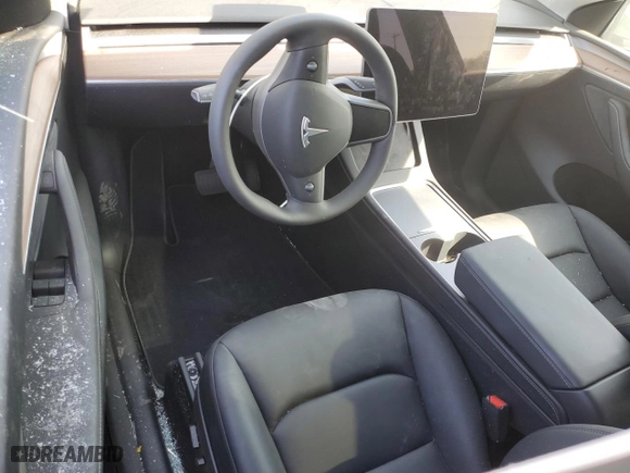 2024 Tesla Model Y with VIN 7SAYGDED3RF160506, listed as a Copart auction lot 53948515 with 0 mi miles and Non Repairable. Bid and sale history available at carsss.com. Image 8.