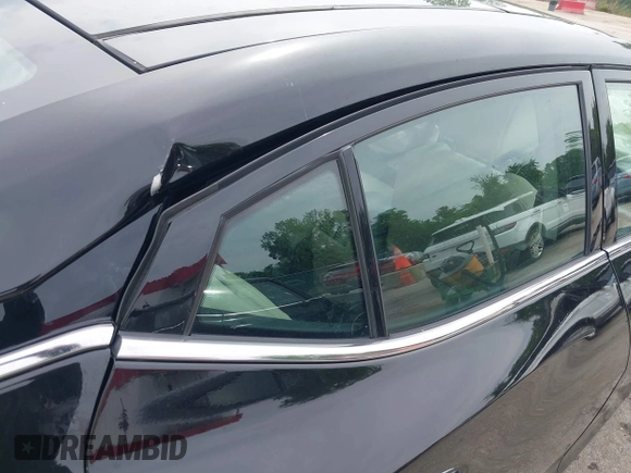 2017 Nissan Maxima Platinum with VIN 1N4AA6AP2HC404319, listed as a IAAI auction lot 42225731 with 156,833 mi miles and . Bid and sale history available at DreamBid. Image 19.
