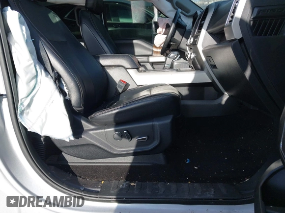 2018 Ford F-150 XL with VIN 1FTFW1E55JKD77092, listed as a IAAI auction lot 41525963 with 134,117 mi miles. Bid and sale history available at carsss.com. Image 5.