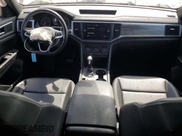 2020 Volkswagen Atlas SE with VIN 1V26E2CA6LC212575, listed as a Copart auction lot 54010195 with 73,391 mi miles and Salvage title. Bid and sale history available at DreamBid. Image 8.