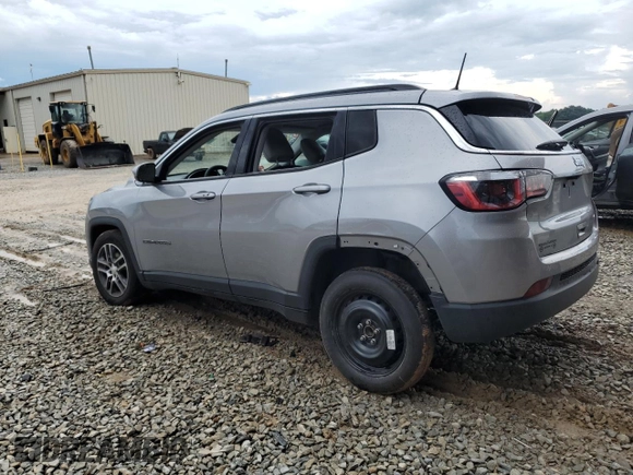 2018 Jeep Compass Latitude z VIN 3C4NJCBB8JT227542, wystawiony jako Copart lot #63772635 z przebiegiem 101 333 mil mil oraz Czysty tytuł • Clean title. Historia ofert i sprzedaży dostępna na DreamBid. Obrazek 2.