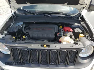 2018 Jeep Renegade Upland с VIN ZACCJBAB5JPH35056, выставлен на аукционе Copart как лот 56833755 с пробегом 100 949 миль миль и Списание • Salvage title. История ставок и продаж доступна на DreamBid. Изображение 12.