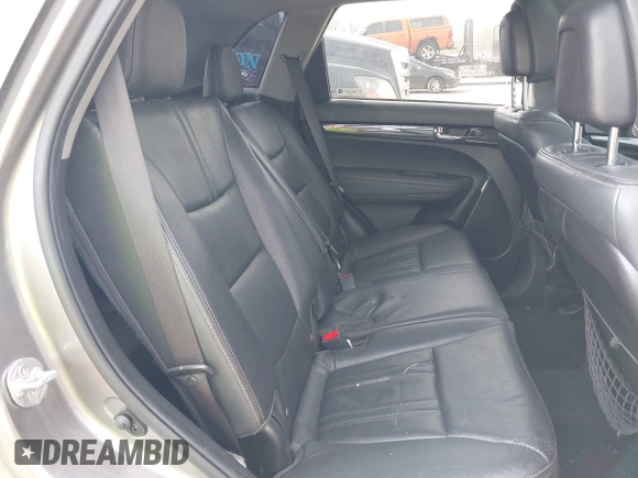 2013 Kia Sorento SX with VIN 5XYKWDA23DG415747, listed as a IAAI auction lot 41995757 with 165,894 mi miles. Bid and sale history available at carsss.com. Image 8.