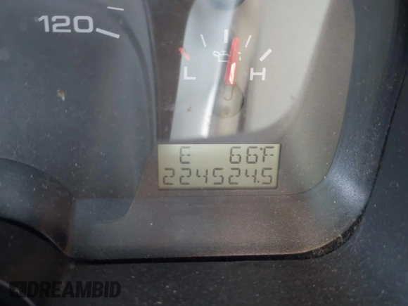 2007 Ford F-150 XL with VIN 1FTRF12277NA58372, listed as a IAAI auction lot 42090149 with 224,524 mi miles and . Bid and sale history available at DreamBid. Image 7.