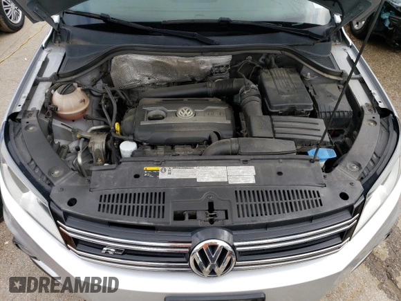2016 Volkswagen Tiguan SE with VIN WVGBV7AX5GW060549, listed as a Copart auction lot 54997694 with 81,567 mi miles and Salvage Title. Bid and sale history available at DreamBid. Image 12.