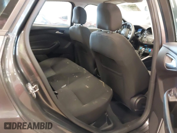 2015 Ford Focus SE with VIN 1FADP3F2XFL201554, listed as a IAAI auction lot 41817418 with 101,938 mi miles. Bid and sale history available at carsss.com. Image 8.