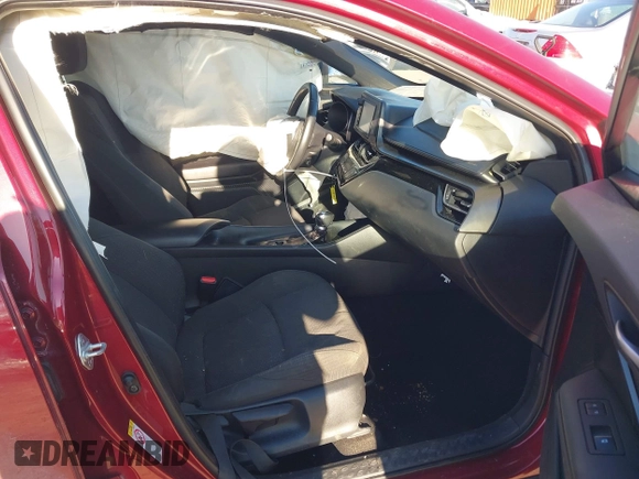 2018 Toyota C-HR XLE with VIN NMTKHMBX6JR055262, listed as a IAAI auction lot 41338914 with 72,501 mi miles and . Bid and sale history available at DreamBid. Image 5.