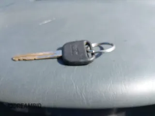 1997 Toyota Camry LE z VIN 4T1BG22K1VU113126, wystawiony jako IAAI lot #42257715 z przebiegiem 177 605 mil mil oraz . Historia ofert i sprzedaży dostępna na DreamBid. Obrazek 11.