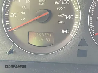 2005 Volvo S60 с VIN YV1RS592952441652, выставлен на аукционе IAAI как лот 42417094 с пробегом 174 894 миль миль и . История ставок и продаж доступна на DreamBid. Изображение 15.