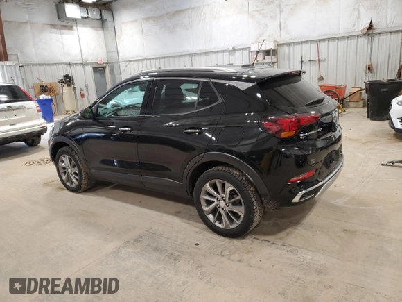 2022 Buick Encore GX Essence с VIN KL4MMGSLXNB090950, выставлен на аукционе Copart как лот 52692915 с пробегом 36 353 миль миль и Списание • Salvage title. История ставок и продаж доступна на DreamBid. Изображение 2.