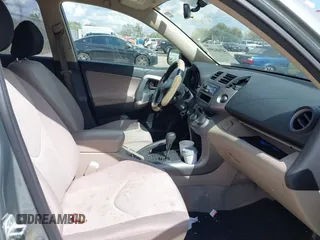 2008 Toyota RAV4 with VIN JTMZK33V686014973, listed as a IAAI auction lot 41684595 with 174,562 mi miles. Bid and sale history available at carsss.com. Image 5.