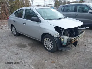 2015 Nissan Versa S Plus with VIN 3N1CN7AP4FL955630, listed as a IAAI auction lot 41360782 with 130,202 mi miles. Bid and sale history available at carsss.com. Image 1.