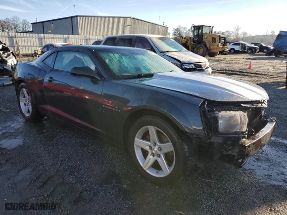2013 Chevrolet Camaro LS with VIN 2G1FE1E33D9170071, listed as a Copart auction lot 84807754 with 199,826 mi miles and Salvage Title. Bid and sale history available at carsss.com. Image 4.