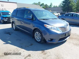 2015 Toyota Sienna XLE with VIN 5TDYK3DC8FS533898, listed as a IAAI auction lot 42630483 with 531,640 mi miles and . Bid and sale history available at DreamBid. Image 1.