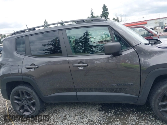 2021 Jeep Renegade Latitude with VIN ZACNJDBB8MPM77202, listed as a IAAI auction lot 42554666 with 18,489 mi miles and . Bid and sale history available at DreamBid. Image 13.