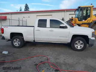 2018 Chevrolet Silverado 1500 LT with VIN 1GCVKREH9JZ188789, listed as a IAAI auction lot 41580133 with 63,322 mi miles. Bid and sale history available at carsss.com. Image 14.