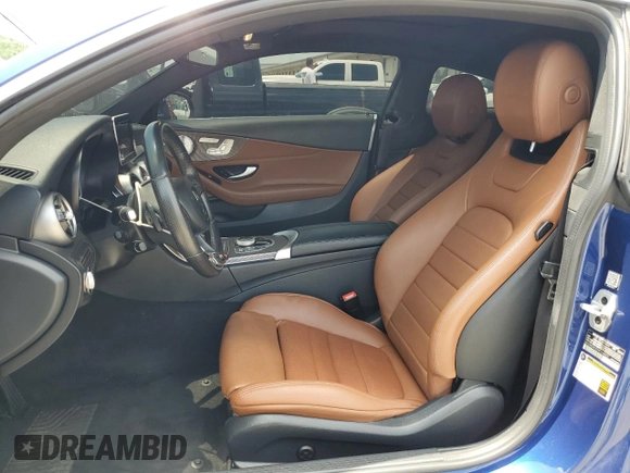 2017 Mercedes-Benz C 300 с VIN WDDWJ4KB0HF336372, выставлен на аукционе Copart как лот 62395945 с пробегом 50 415 миль миль и Списание • Salvage title. История ставок и продаж доступна на DreamBid. Изображение 7.