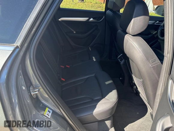 2016 Audi Q3 Premium Plus z VIN WA1BFCFS1GR017150, wystawiony jako Copart lot #50257805 z przebiegiem 108 318 mil mil oraz Czysty tytuł • Clean title. Historia ofert i sprzedaży dostępna na DreamBid. Obrazek 6.