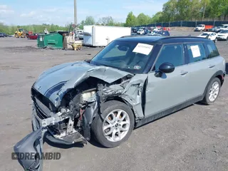 2016 MINI Clubman z VIN WMWLN5C5XG2B35049, wystawiony jako IAAI lot #42219495 z przebiegiem 142 731 mil mil oraz . Historia ofert i sprzedaży dostępna na DreamBid. Obrazek 2.