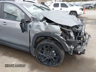 2023 GMC Terrain SLE z VIN 3GKALTEG8PL208986, wystawiony jako IAAI lot #40679682 z przebiegiem 11 023 mil mil oraz . Historia ofert i sprzedaży dostępna na DreamBid. Obrazek 14.