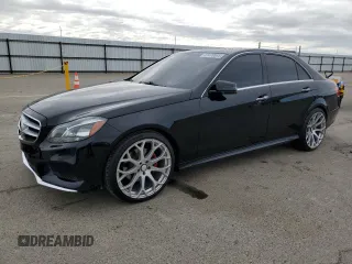 2015 Mercedes-Benz E 350 Sport z VIN WDDHF5KB5FB083344, wystawiony jako Copart lot #51479885 z przebiegiem 159 283 mil mil oraz Szkoda całkowita • Salvage title. Historia ofert i sprzedaży dostępna na DreamBid. Obrazek 1.