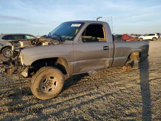 2000 GMC Sierra 1500 SLE with VIN 1GTEK14TXYZ273870, listed as a Copart auction lot 87447194 with Not Provided miles and Salvage Title. Bid and sale history available at DreamBid. Image 1.