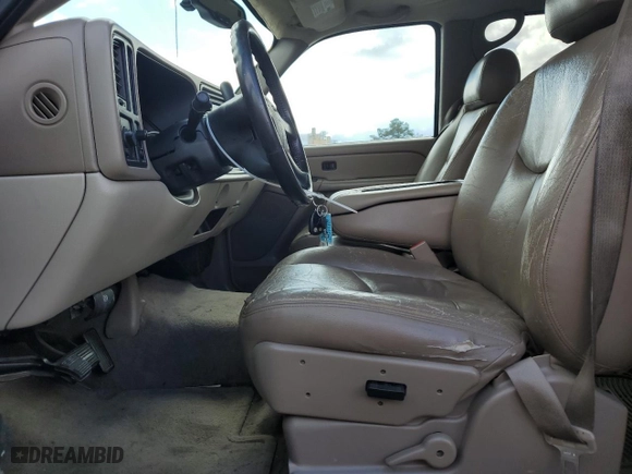 2004 GMC Yukon SLT with VIN 1GKEC13V04J280663, listed as a Copart auction lot 48187845 with 218,293 mi miles and Salvage Title. Bid and sale history available at carsss.com. Image 7.