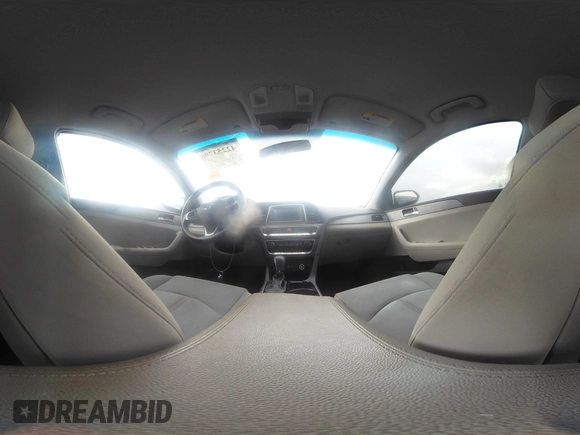 2018 Hyundai Sonata SE z VIN 5NPE24AF7JH697147, wystawiony jako IAAI lot #42253796 z przebiegiem 72 605 mil mil oraz . Historia ofert i sprzedaży dostępna na DreamBid. Obrazek 18.