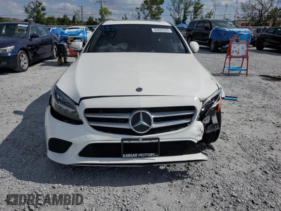 2021 Mercedes-Benz C 300 z VIN W1KWF8DB0MR652112, wystawiony jako Copart lot #52832335 z przebiegiem Nie podano mil oraz Nie do naprawy • Non repairable. Historia ofert i sprzedaży dostępna na DreamBid. Obrazek 5.