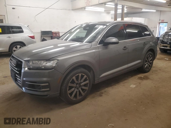 2017 Audi Q7 Prestige with VIN WA1VABF71HD006908, listed as a Copart auction lot 60601775 with 221,608 mi miles and Salvage title. Bid and sale history available at DreamBid. Image 1.