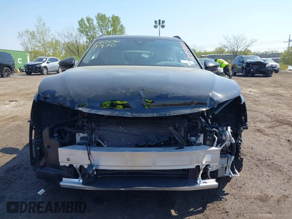 2024 Audi Q8 e-tron Prestige z VIN WA16ABGE6RB005963, wystawiony jako IAAI lot #42067970 z przebiegiem 7 113 mil mil oraz . Historia ofert i sprzedaży dostępna na DreamBid. Obrazek 12.