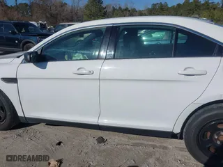 2016 Ford Police Interceptor Sedan with VIN 1FAHP2L89GG138378, listed as a IAAI auction lot 41340948 with 79,462 mi miles. Bid and sale history available at carsss.com. Image 14.