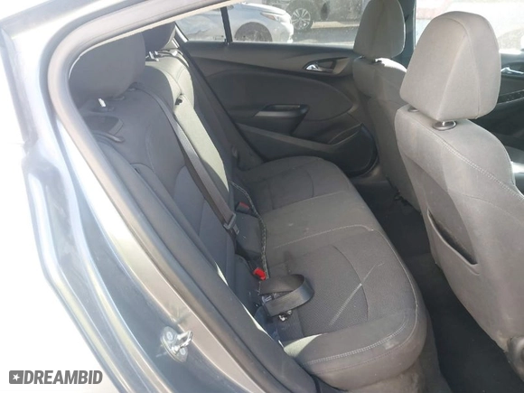 2018 Chevrolet Cruze LT with VIN 1G1BE5SM0J7162204, listed as a IAAI auction lot 41406190 with 124,152 mi miles. Bid and sale history available at carsss.com. Image 8.