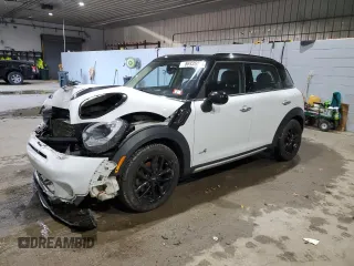 2015 MINI Cooper Countryman S with VIN WMWZC5C50FWP44056, listed as a Copart auction lot 86835204 with 147,609 mi miles and Salvage Title. Bid and sale history available at carsss.com. Image 1.
