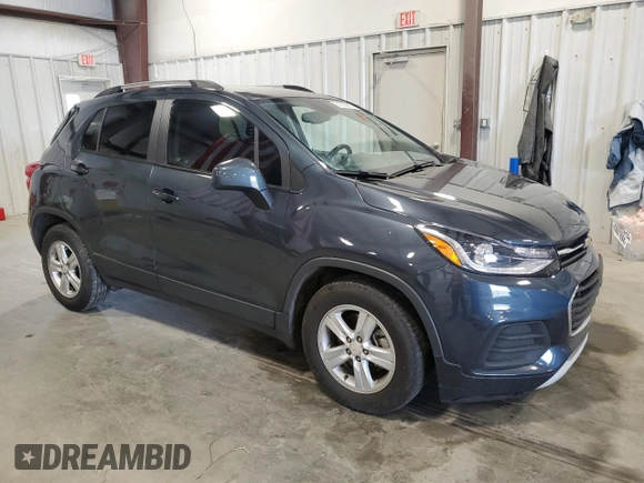 2022 Chevrolet Trax LT z VIN KL7CJLSM3NB530483, wystawiony jako Copart lot #51300365 z przebiegiem 60 386 mil mil oraz Szkoda całkowita • Salvage title. Historia ofert i sprzedaży dostępna na DreamBid. Obrazek 4.