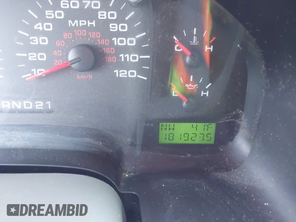 2007 Ford F-150 XLT with VIN 1FTPW14V07FA39932, listed as a IAAI auction lot 41871682 with 181,923 mi miles. Bid and sale history available at carsss.com. Image 7.
