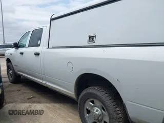2019 Ram 2500 Tradesman with VIN 3C6UR4HJ9KG600789, listed as a IAAI auction lot 42057857 with 177,514 mi miles. Bid and sale history available at carsss.com. Image 15.