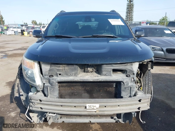 2015 Ford Explorer Limited with VIN 1FM5K7F8XFGA19897, listed as a IAAI auction lot 41960086 with 139,509 mi miles. Bid and sale history available at carsss.com. Image 13.