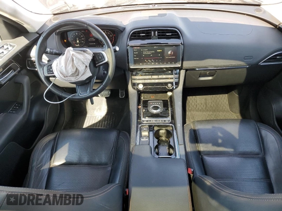 2019 Jaguar F-Pace 25t Prestige z VIN SADCK2GX9KA368541, wystawiony jako Copart lot #48985875 z przebiegiem 54 338 mil mil oraz Szkoda całkowita • Salvage title. Historia ofert i sprzedaży dostępna na DreamBid. Obrazek 8.