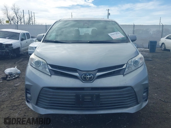 2019 Toyota Sienna XLE Auto Access Seat with VIN 5TDYZ3DC1KS002323, listed as a IAAI auction lot 41677879 with 86,470 mi miles. Bid and sale history available at carsss.com. Image 13.