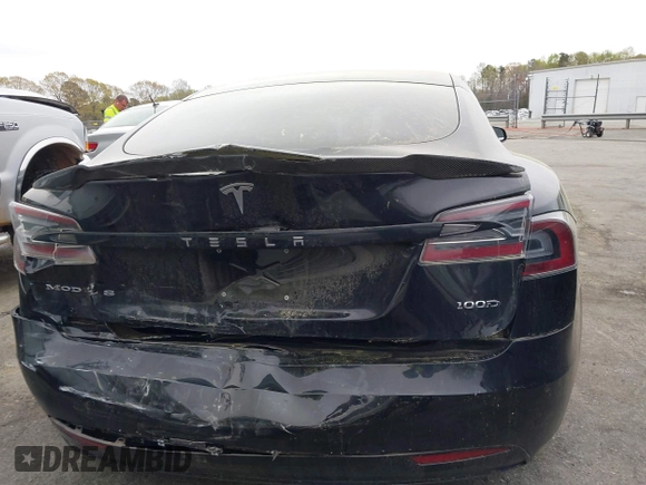 2018 Tesla Model S 75D with VIN 5YJSA1E24JF259874, listed as a IAAI auction lot 41921382 with 82,182 mi miles and . Bid and sale history available at DreamBid. Image 16.