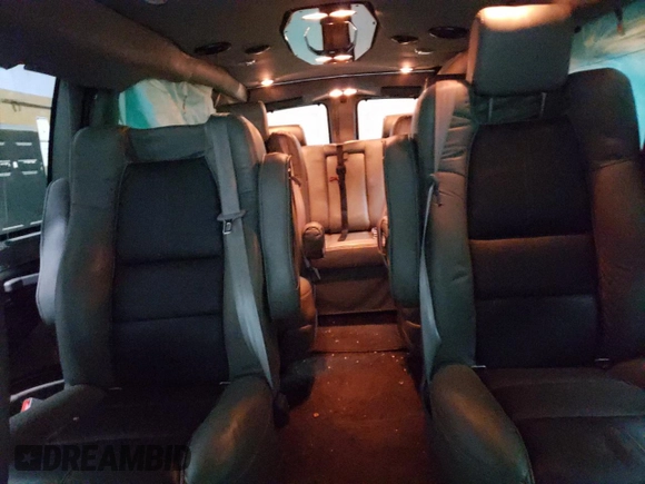 2019 Chevrolet Express Cargo с VIN 1GCWGBFG7K1178216, выставлен на аукционе Copart как лот 86548764 с пробегом 87 687 миль миль и Чистый • Clean title. История ставок и продаж доступна на DreamBid. Изображение 10.